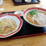 大朝ラーメンセット