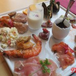 ブッフェアンドカフェ スロープサイドダイナー ザクロ - 