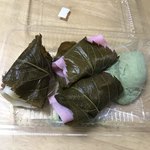 伊勢屋 - 桜餅とうぐいす餅