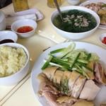 Cơm Gà Thượng Hải - 