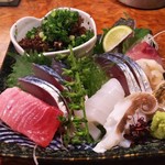さば銀 - 鯖尽くし。島根県浜田産の鯖は漁獲量も少ないため、隣にはイサキ、バチマグロ、墨烏賊、つぶ貝も！