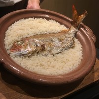 与太呂 本店 - 縁起も良い尾頭付きを披露