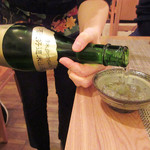 こだん - 大将の奥様が日本酒を