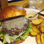 BELLOWS BURGER - ブルーチーズバーガー1480円税込