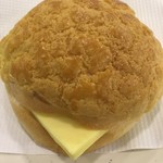 Rose Kitchen - メロンパン的な甘いパン