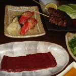 もつ屋 くうたら - レバ刺し（ゴマ油Ver)