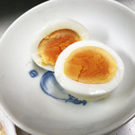 お母さんがむいてくれたゆで卵♡