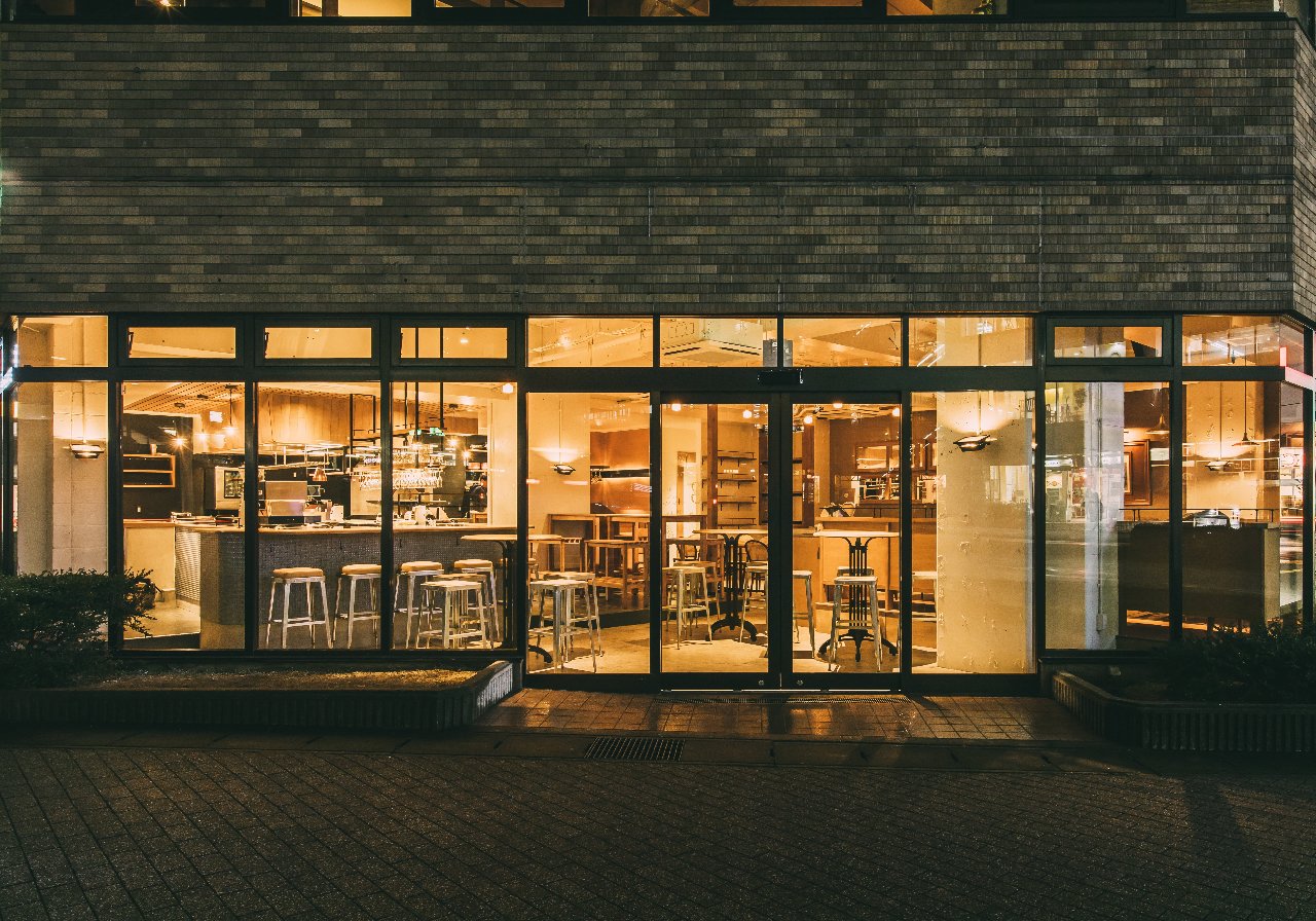 薪窯ピッツァとワイン酒場 NADESHICO