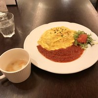 CINQ - サンク特製 タコライス風メキシカンオムライス(スープ、ドリンク付き)1000円