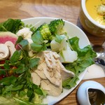 EVERYTHING SALAD 青山 - 