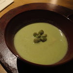 六雁 - 青大豆のすり流し　胡麻豆腐