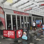 World Gym -