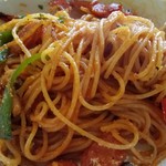 Haguru cafe - ナポリタン、アップ。麺は細いですが、もちもちしてます。