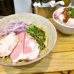 DAIKUMA - にぼし油そば　肉ご飯