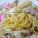 長崎亭 - 麺と具材をアップ！