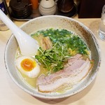 麺や けせらせら - 塩らぁめん(730円)です。