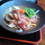 響 - だんご汁セットに付く地鶏のたたき～くさみもなく、さっぱり美味しい。