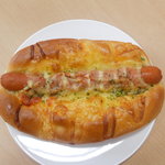 ベーカリーハラダ - チリドッグ