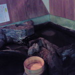 響 - 源泉かけ流しで、ず～っとお湯があふれてます。