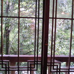 響 - 今日はあいにくの雨・・・季節だと鮎釣りをしている様子が見えます。