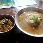 レイクサイドキッチン トントン - トントン 「ラーメンセット」