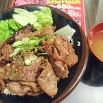 精肉・卸の肉バルSanoso - 