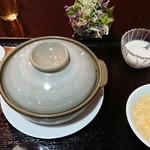 中華創作ダイニング 錦龍 - "スペアリブの黒豆ソース蒸ご飯(880円)"は、提供までに18分かかった。