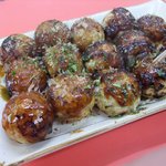 まなべのたこ焼き - マヨネーズ入りは中からマヨが出てくるのではありません。マヨでカリカリに焼きあがっているのです。