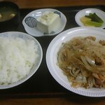 Fuu rin - 新玉ねぎと鶏肉の黒胡椒炒め定食