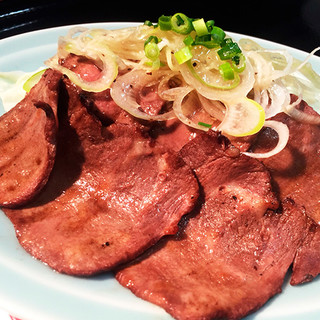 厳選もつ酒場 エビス参_2