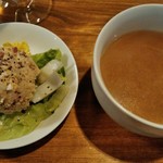 ガレ ド エム - ランチのサラダとスープ