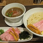 セアブラノ神 伏見剛力 - 特製豚骨魚介つけ麺♪(ウイング麺)