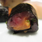 本濱 - まぐろとウニの海苔巻きＵＰ