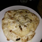 ファリーナ　フレスカ - ゴルゴンゾーラりんごくるみのピッツァ