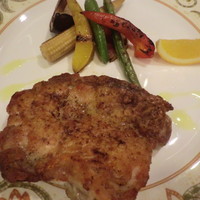 国産地鶏もも肉の香草焼き