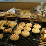 店内のパン２