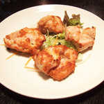 たんどーる - チキンマライティッカ(2ピース420円)とチキンマライティッカのチーズ焼き(2ピース580円)