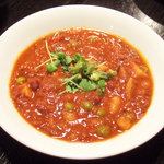たんどーる - 竹の子と三色豆(白インゲン、グリーンピース、小豆)のトマトカレー(950円)