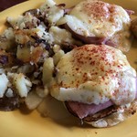 Josef's Vienna Bakery & Cafe - Classic Black Forest Ham Benedict(アップ)♪