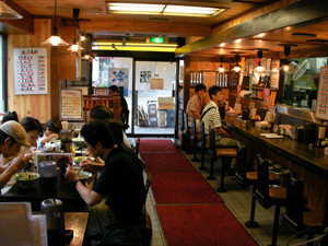 六本木らーめん 東京食品 まる彦_2