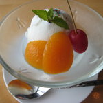 ごはん屋 今ここ - カルダモンのアイスクリーム