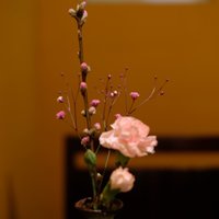 日本料理 楮山 - 卓上の花です