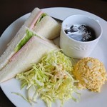 香蔵 - ハムサンドモーニング