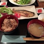 SUMI-BIO - サーモンの西京焼き定食