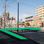 やきにく家 香煙 - 横断歩道を渡たり。