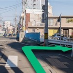 やきにく家 香煙 - 橋の手前を右折してください。