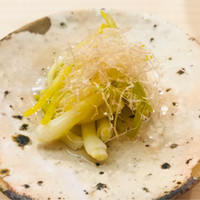 日本橋蛎殻町 すぎた - ヒロコのお浸し（アサツキの新芽）