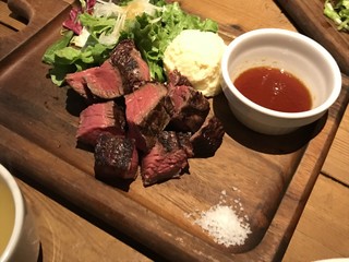 梅田 肉食女子におすすめ 肉女子会を楽しめるお店8選 食べログまとめ