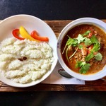 スプーンソング - 【辛さ15倍】チキンと香菜の、香味のマサラ(小辛～)/1,100円