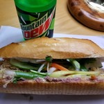 Banh Mi Huynh Hoa - バインミー